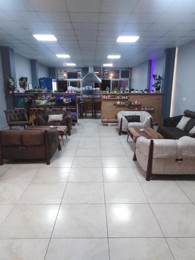 Dostlar Hotel Мерсин Екстериор снимка