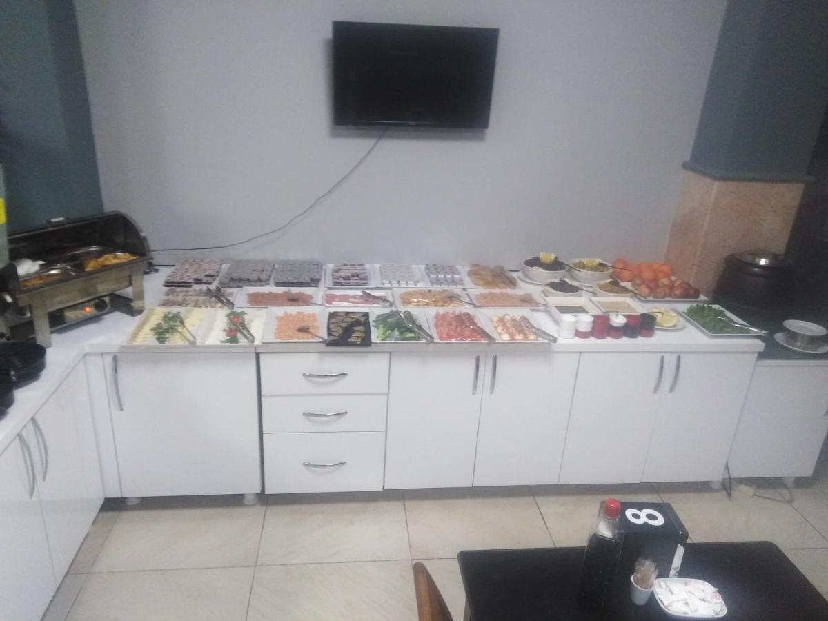 Dostlar Hotel Мерсин Екстериор снимка