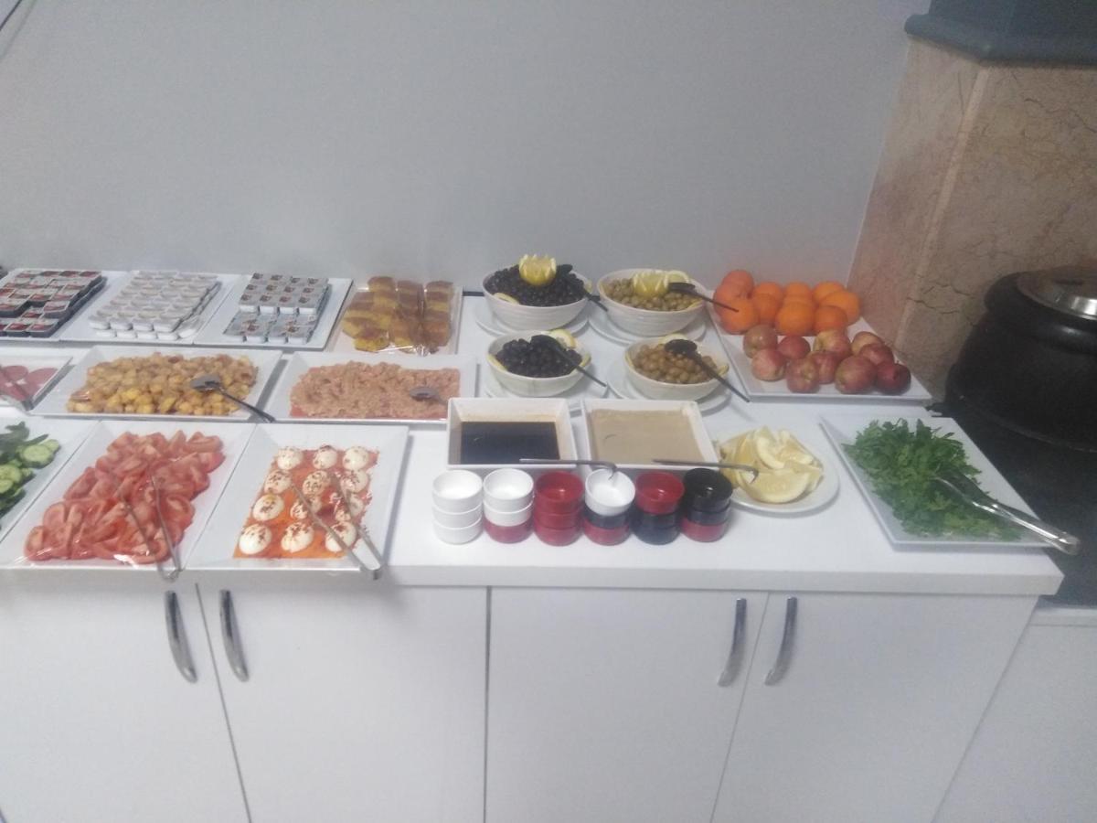 Dostlar Hotel Мерсин Екстериор снимка