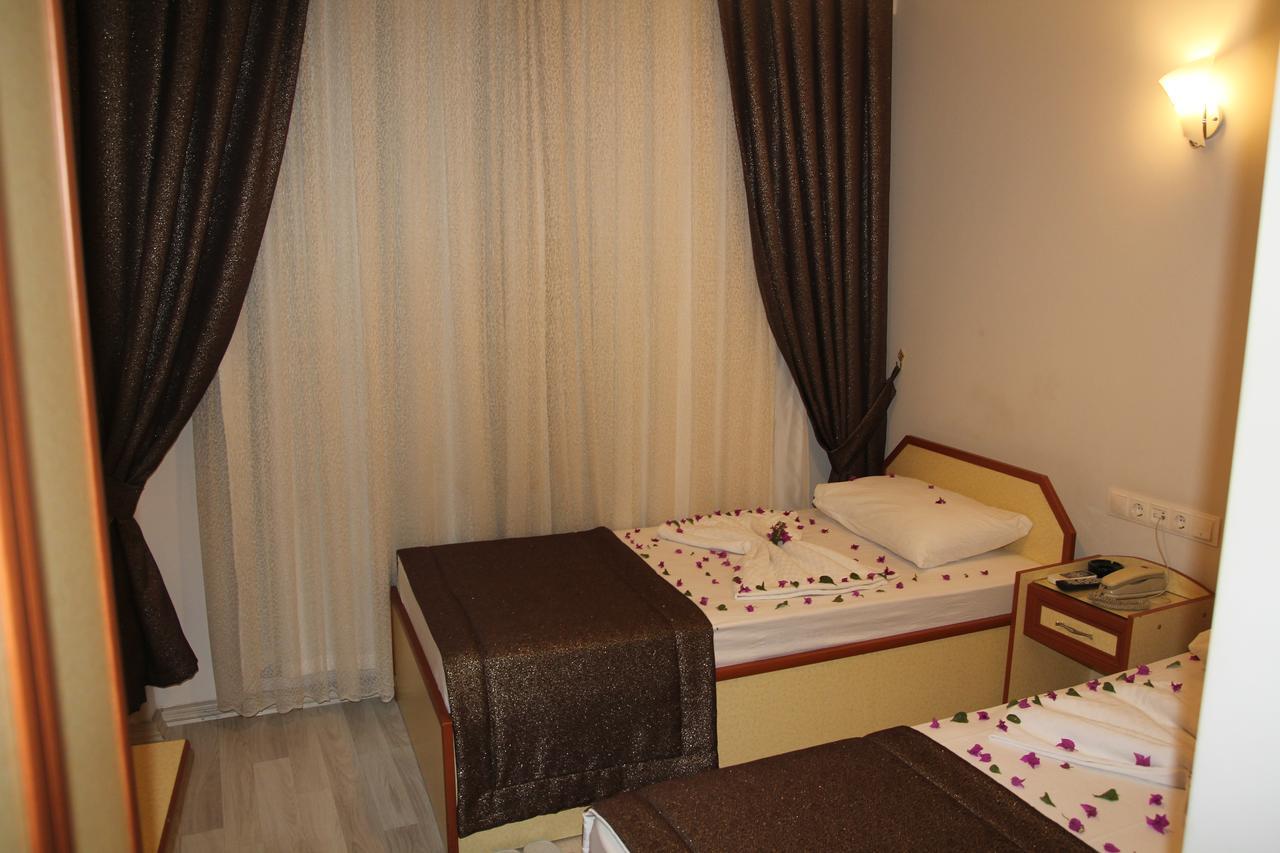 Dostlar Hotel Мерсин Екстериор снимка